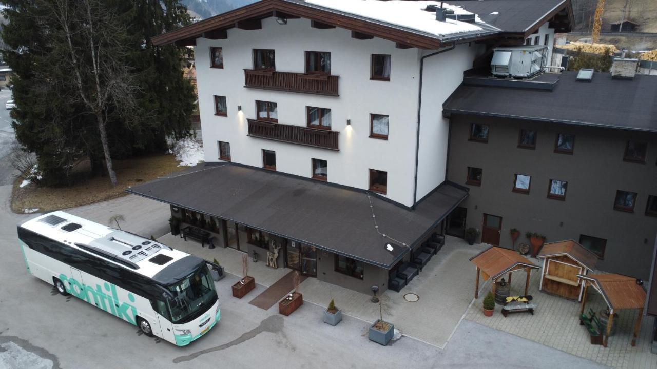 Contiki Haus Schoeneck Hostel Hopfgarten im Brixental Exterior photo